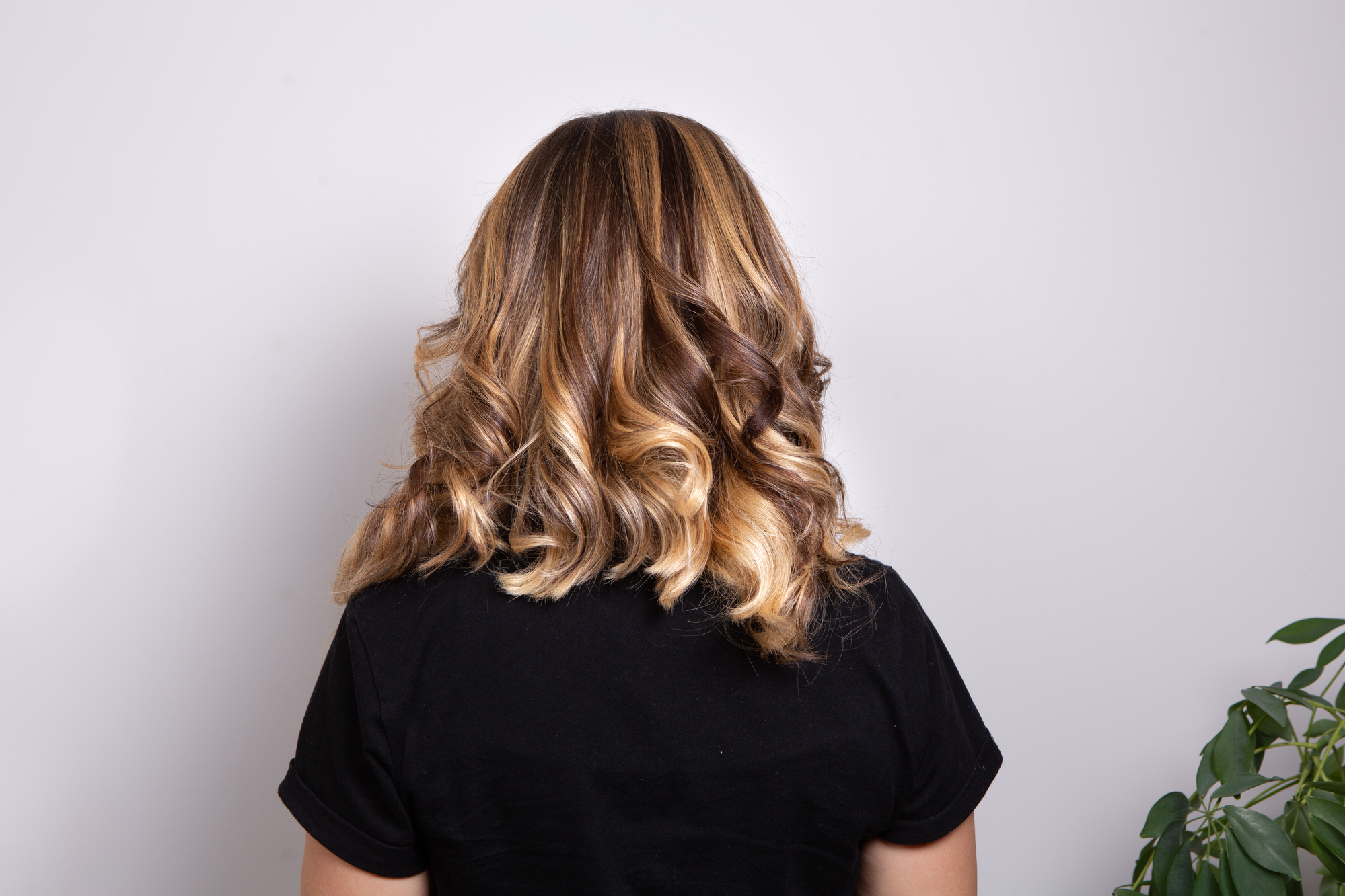Bronde hair - modna i efektowna koloryzacja dla każdego!