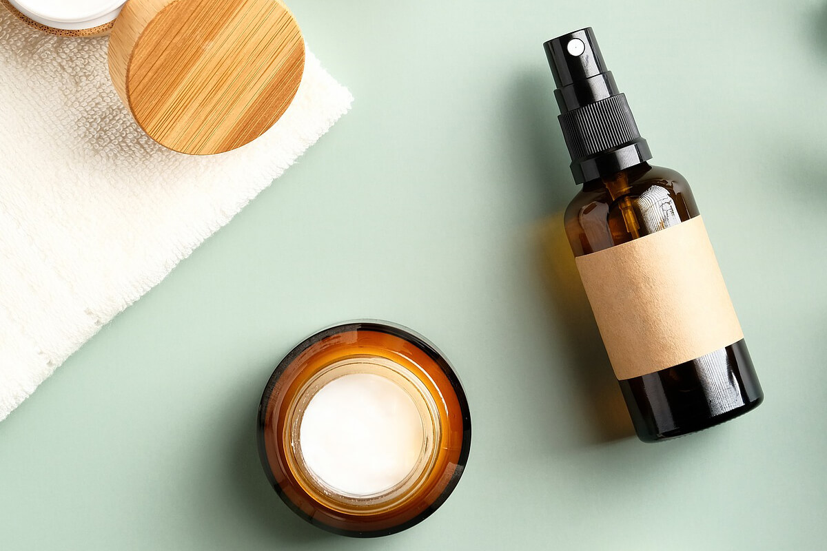 Jakie serum, odżywkę i szampon wybrać do pielęgnacji włosów przedłużanych?